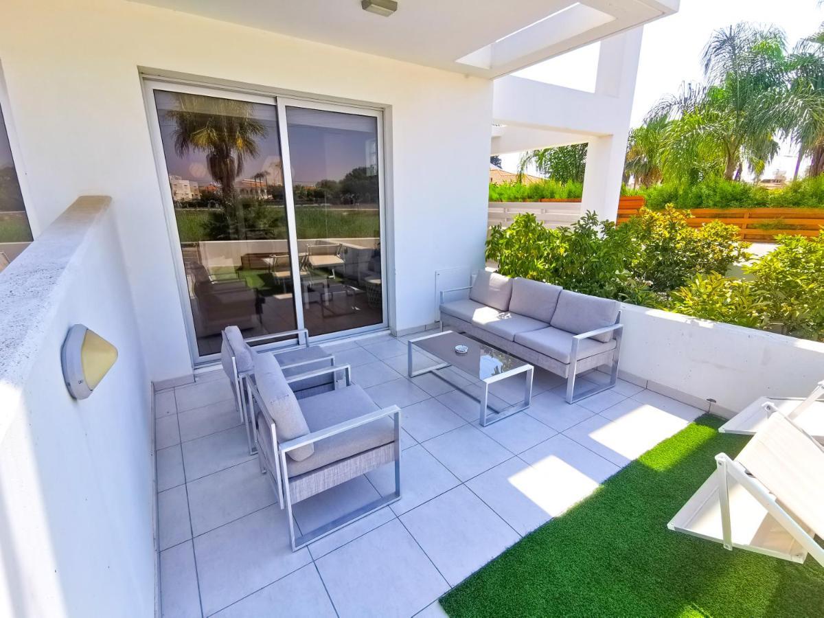 Happy Day Dreamer Apartments พีลา ภายนอก รูปภาพ