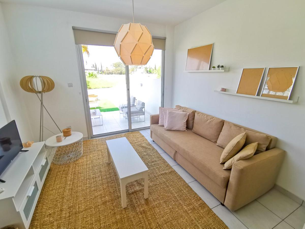 Happy Day Dreamer Apartments พีลา ภายนอก รูปภาพ